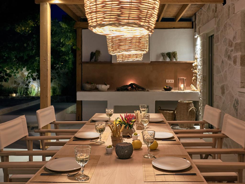 Niova Villa - Seafront, Private Pool And Ionian Sea Views, By Zantewize Alykes  Exterior photo